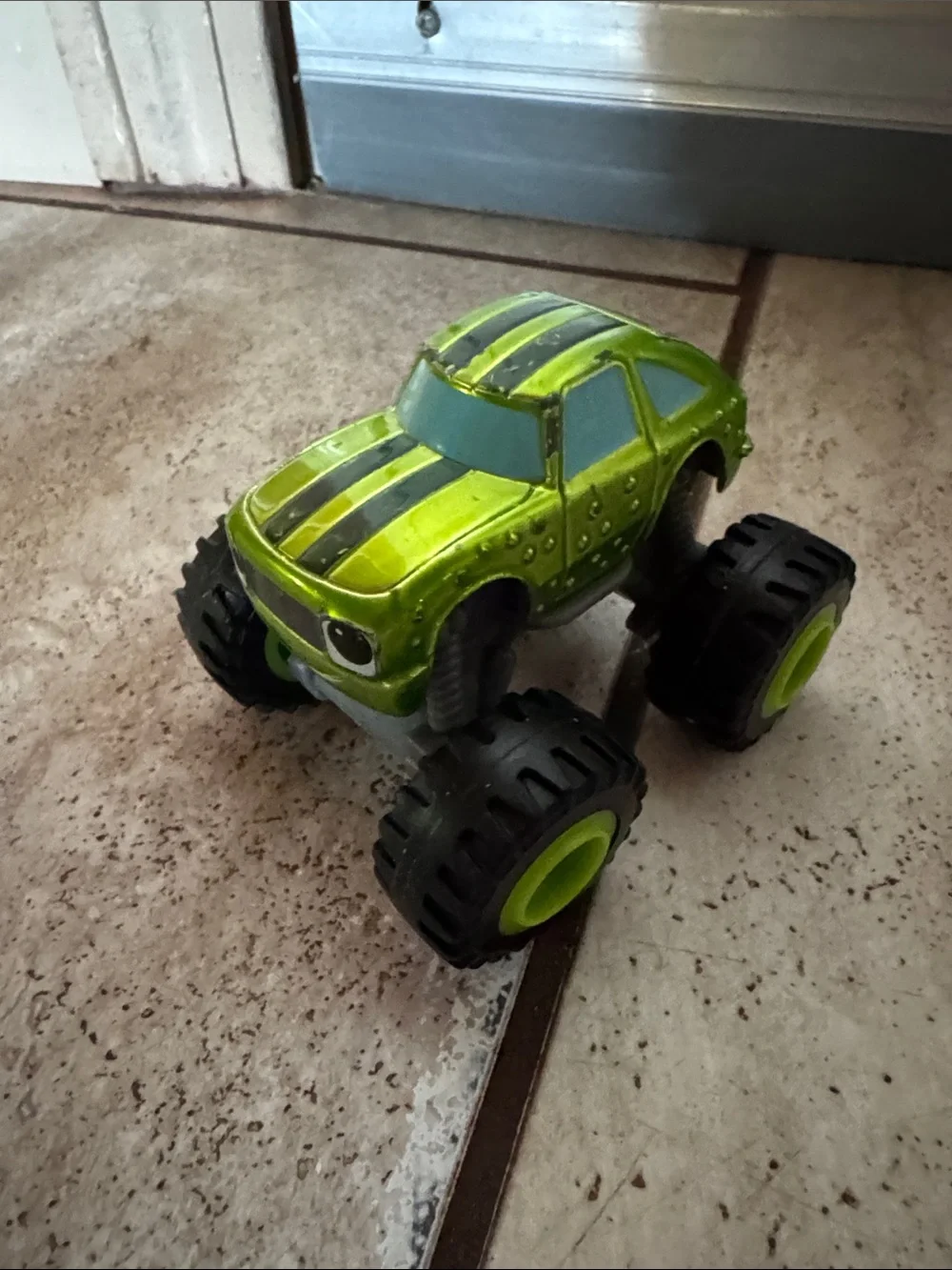 Blaze and the Monster Machines Character Monster Truck Set